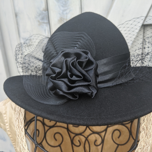 Wool hat veil & flower - vintage one of a kind - Picture 10 of 14